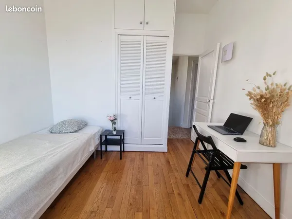 Chambre lumineuse en maison avec jardin - Nogent centre - accès Paris 20 min