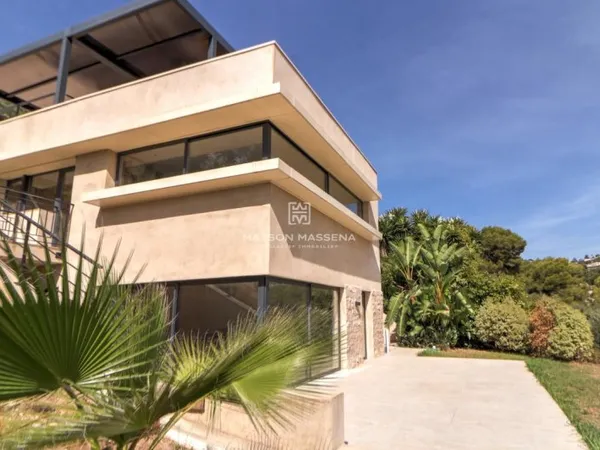 Maison Contemporaine  - Domaine Privé - 180 m²