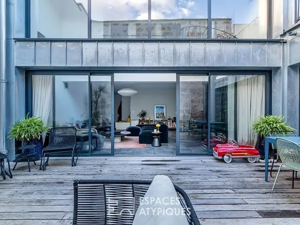 Loft familial avec double terrasse aux Chartrons