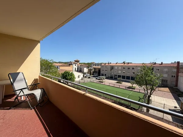 Appartement traversant de 103 m² avec terrasse garage parquets proche centre-ville et canal