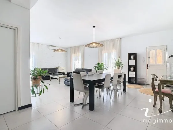 Maison Vente Montpellier 8p 212m² 849000€