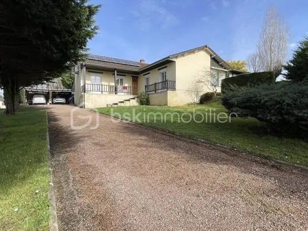 Maison de plain-pied 6 pièces 135 m²