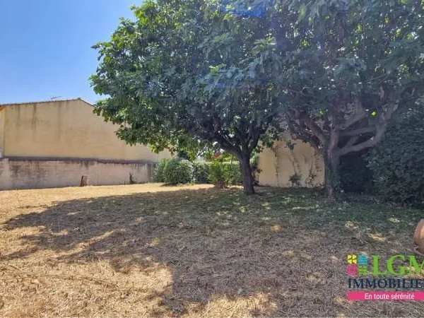 Terrain À Vendre Gallargues-le-Montueux, viabilisé et libre de construction pour projet pro ou parti