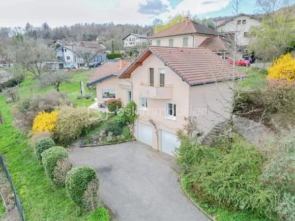 Maison familiale avec vue montagnes - Terrain de 1200 m² - Poisy