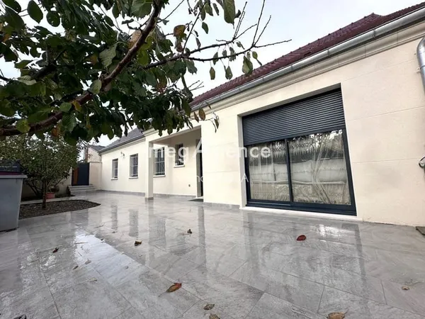 Pavillon de plain pied proche gare