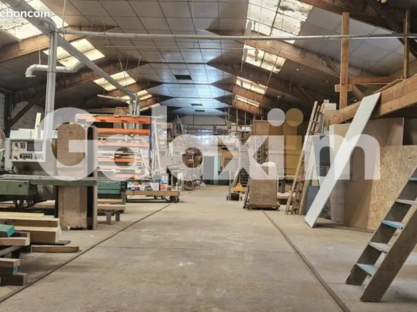 Bureaux 1100 m² Pacé