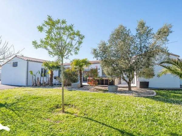 Contemporaine de 4 pièces principales
