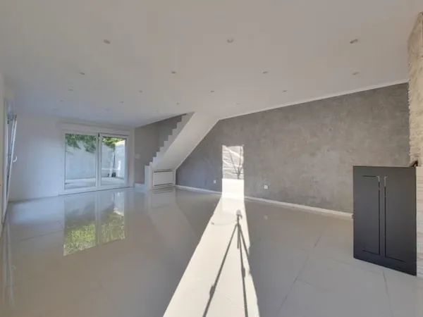 Secteur de Bouffigneureux Maison récente sans travaux proche des commodités