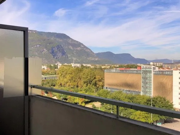 T3 58m² GRENOBLE VALLIER Tram C