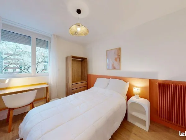Chambre en collocation - 480