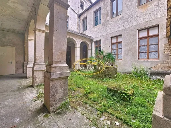 IMMEUBLE A RENOVER - CENTRE VILLE
