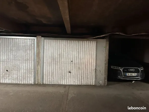 À vendre Box parking