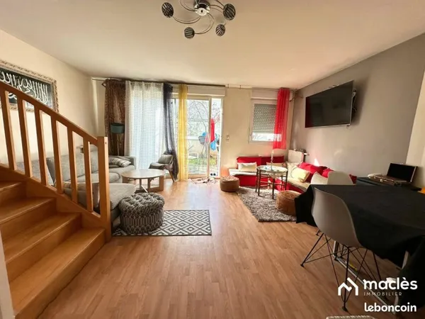Maison familiale avec jardin - Parc des Tartres - Proche métro
