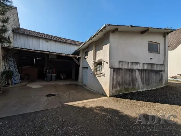 Bien immobilier de rendement Vente Plailly  1800m² 365000€