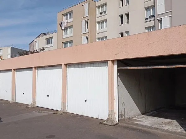 Box de stockage 15 m²