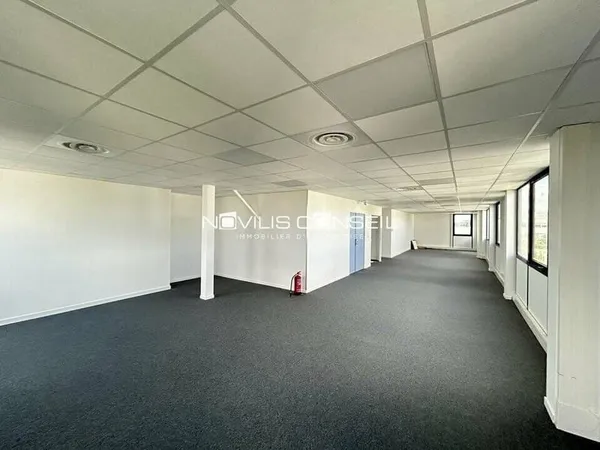 Bureaux 118 m²