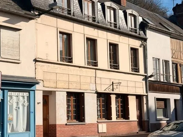 2 maisons indépendantes centre-ville