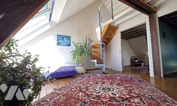 Appartement 9 pièces 145 m²