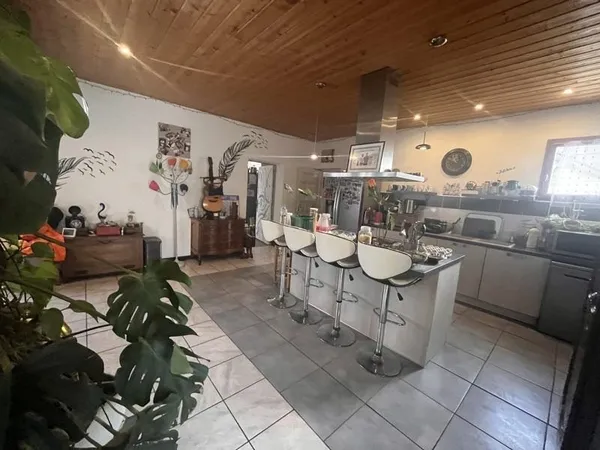 Pavillon de 4 pièces principales