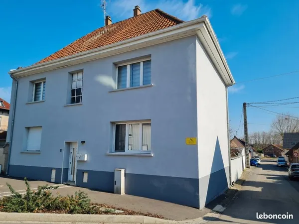 Immeuble de 210m2, 2 appts,2F4