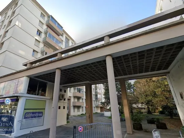 Stationnement Location Grenoble   50€