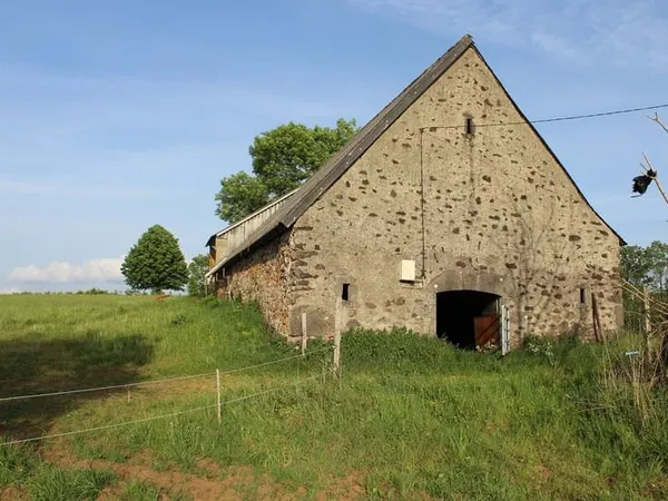 GRANGE A RENOVER