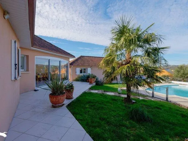 Maison de plain-pied 4 pièces 134 m²