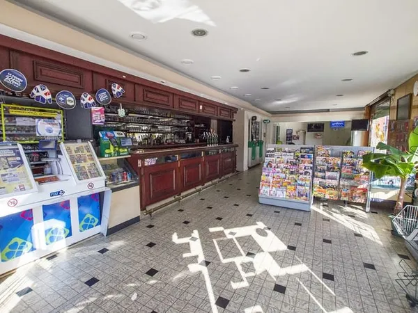 Fonds de commerce 100 m²