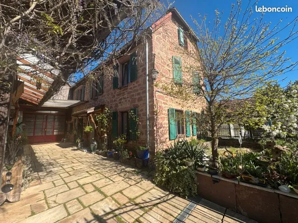 EXCLUIA68- Maison de caractère en pierre d'Alsace-265 m2 hab- 4 chambres et un espace adolescent ind
