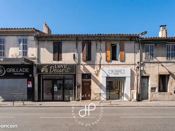 Local commercial 71 m² MARSEILLE