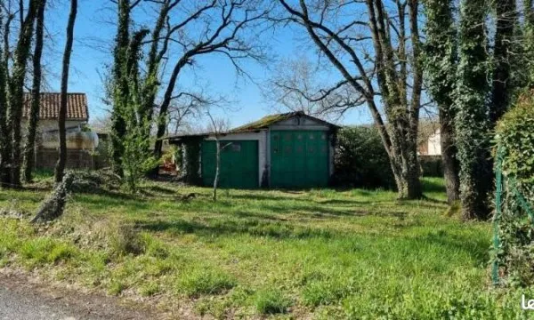 Terrain constructible la couronne avec 2 garages