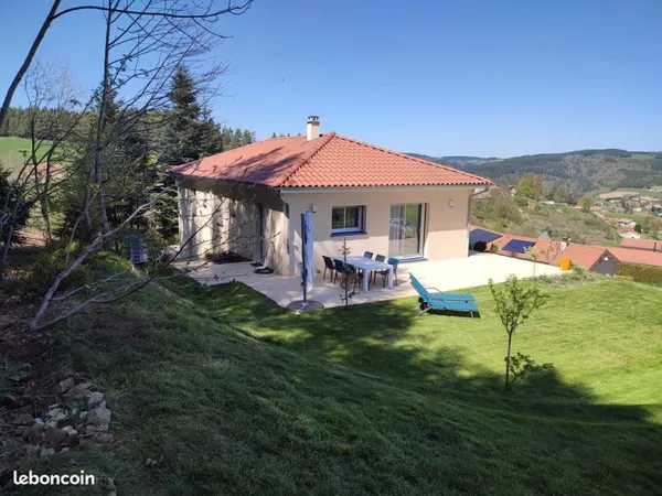 Villa de 172,50m2 sur terrain de 1069m2 à Dunières