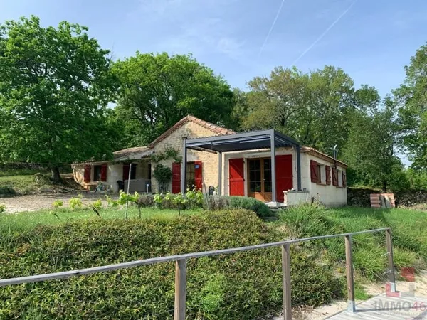Maison à la campagne avec vue dominante
