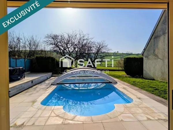 Proche Charolles - Propriété 246m² avec piscine et dépendances