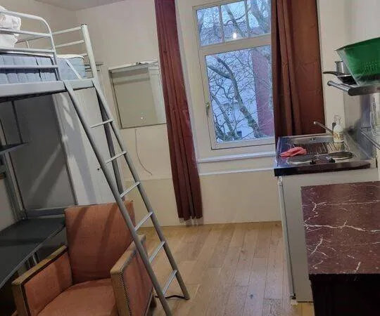 Studio 1 pièce 12 m²
