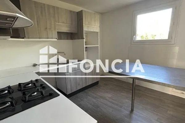Maison Location Villars 7p 111m² 975€