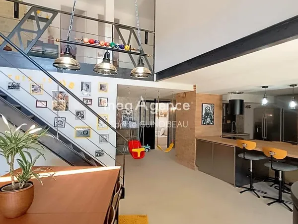 Bourg de Bégrolles-en-Mauges, maison 5 chambres, 193m2.