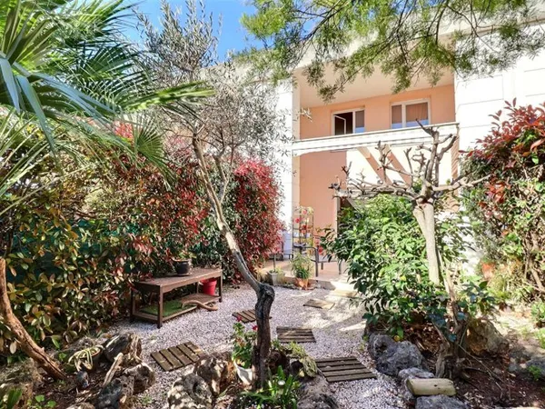 Appartement Frejus 4 pièces 81.96M2