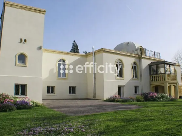 Maison 9 pièces 254 m²