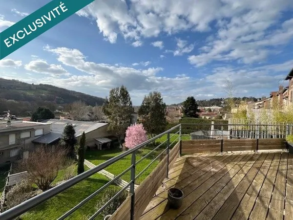 Maison 160 m2 au sol sur parcelle 355 m2