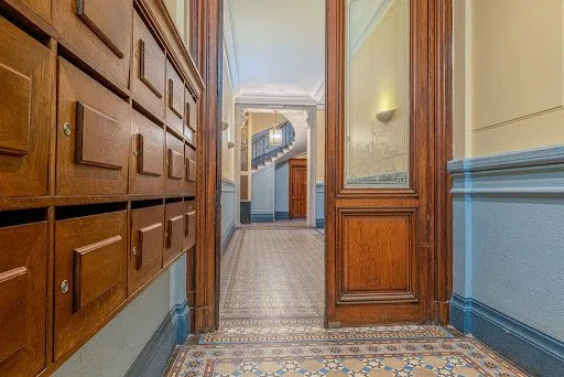 Appartement 7 pièces 254 m²