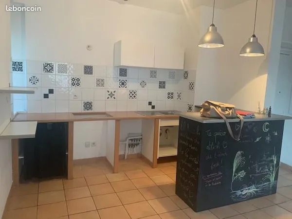 T2 CŒUR CENTRE VILLE MARSEILLE 6ème 40 M2 - PROXIMITE PREFECTURE