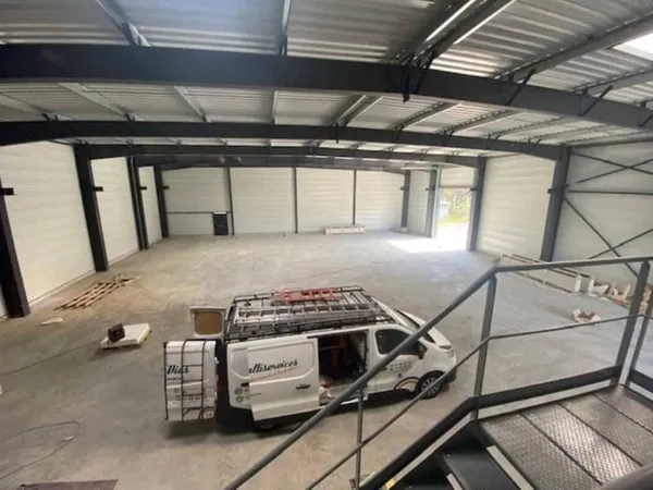 Local d'activité 1475 m²