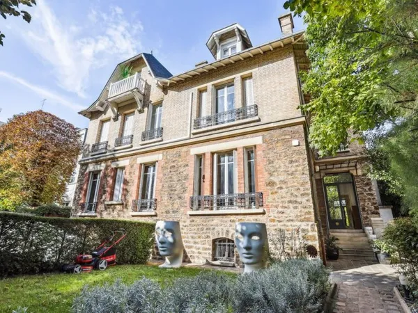 Maison individuelle 10 pièces 600 m²