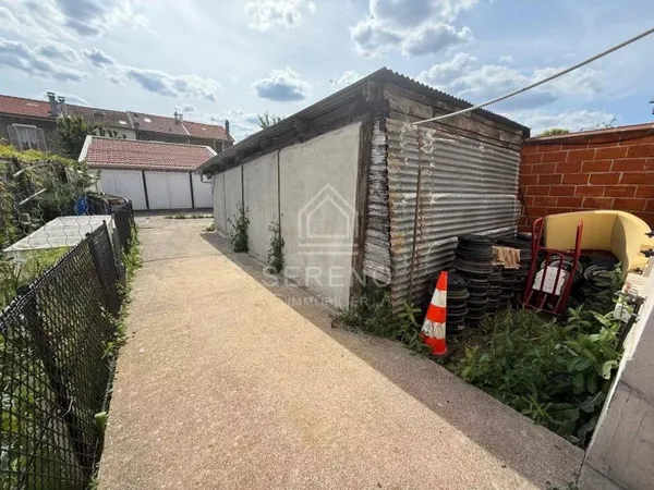 Local commercial 61 m²