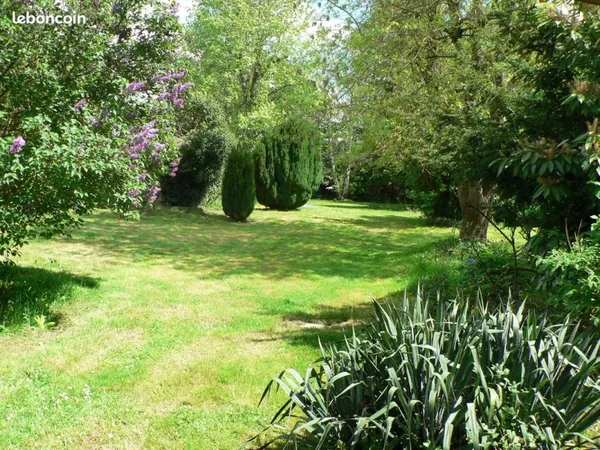 Part à Part : BELLE PROPRIETE 184m2 - 10 Pièces - 5 Chambres 184m2