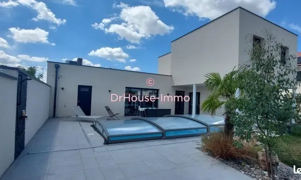 Maison 6 pièces 160 m²