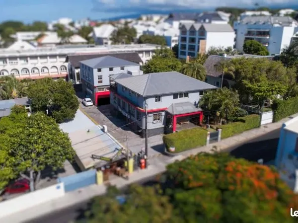 Imm entier à louer Adresse stratégique au coeur de Saint-Pierre