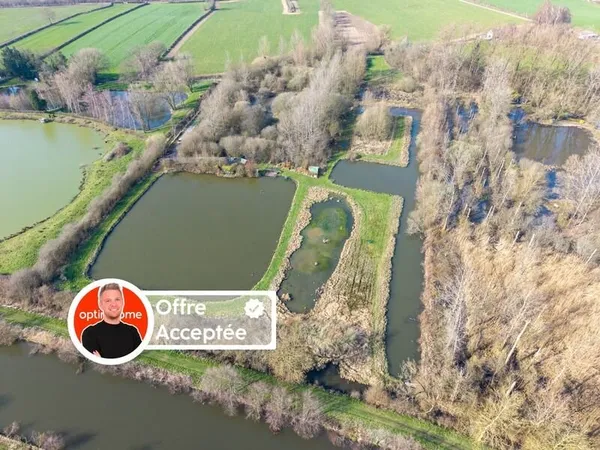 Ensemble exceptionnel de deux étangs sur plus de 18 000 m²
