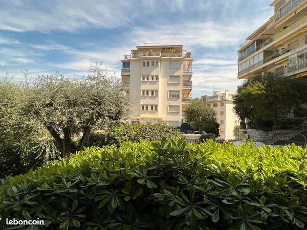 Appartement rénové 2/3 pièces 43m² - Avenue des baumettes
